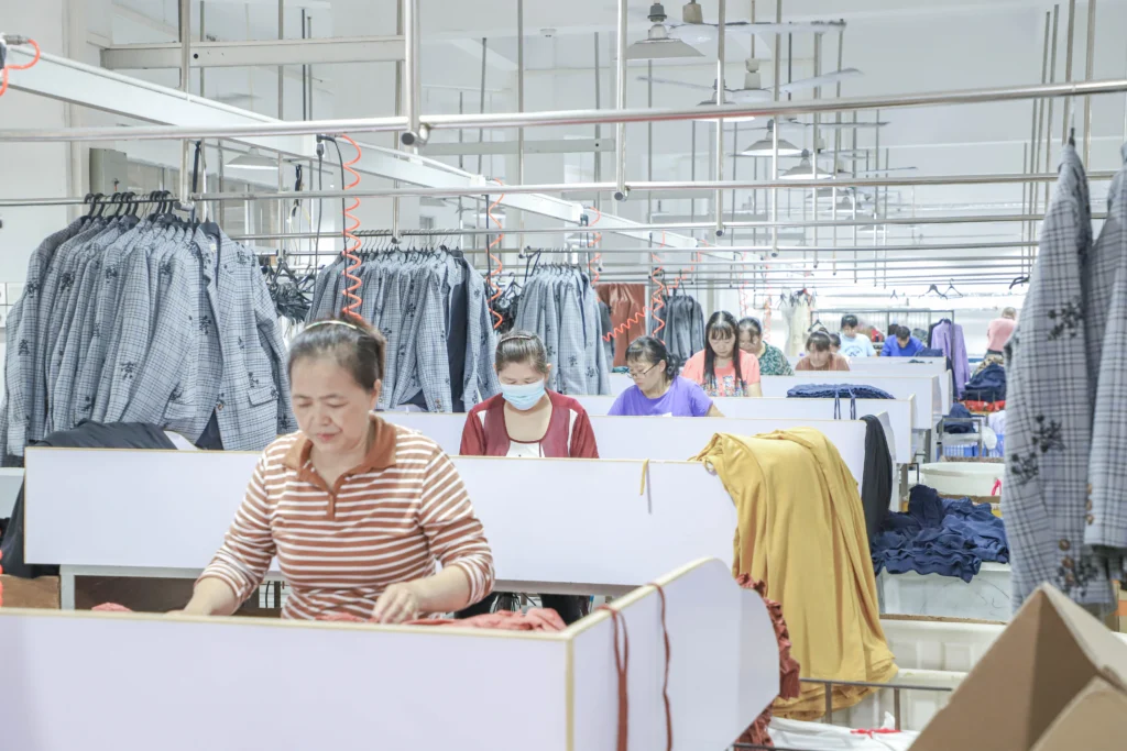 custom dress factory, women's clothing quality check (1)
