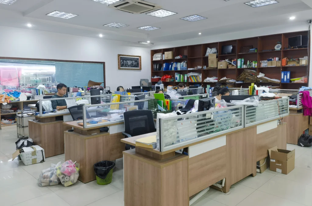 custom dress factory women's clothing business team (3)