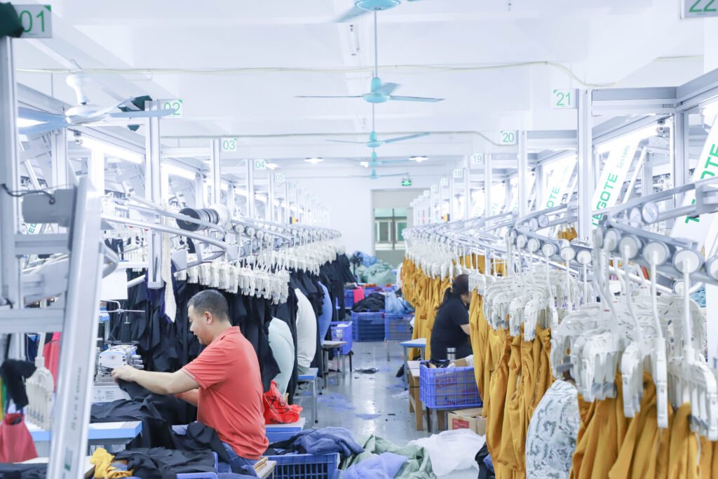 custom made women's dress factory hanging assembly line (2)